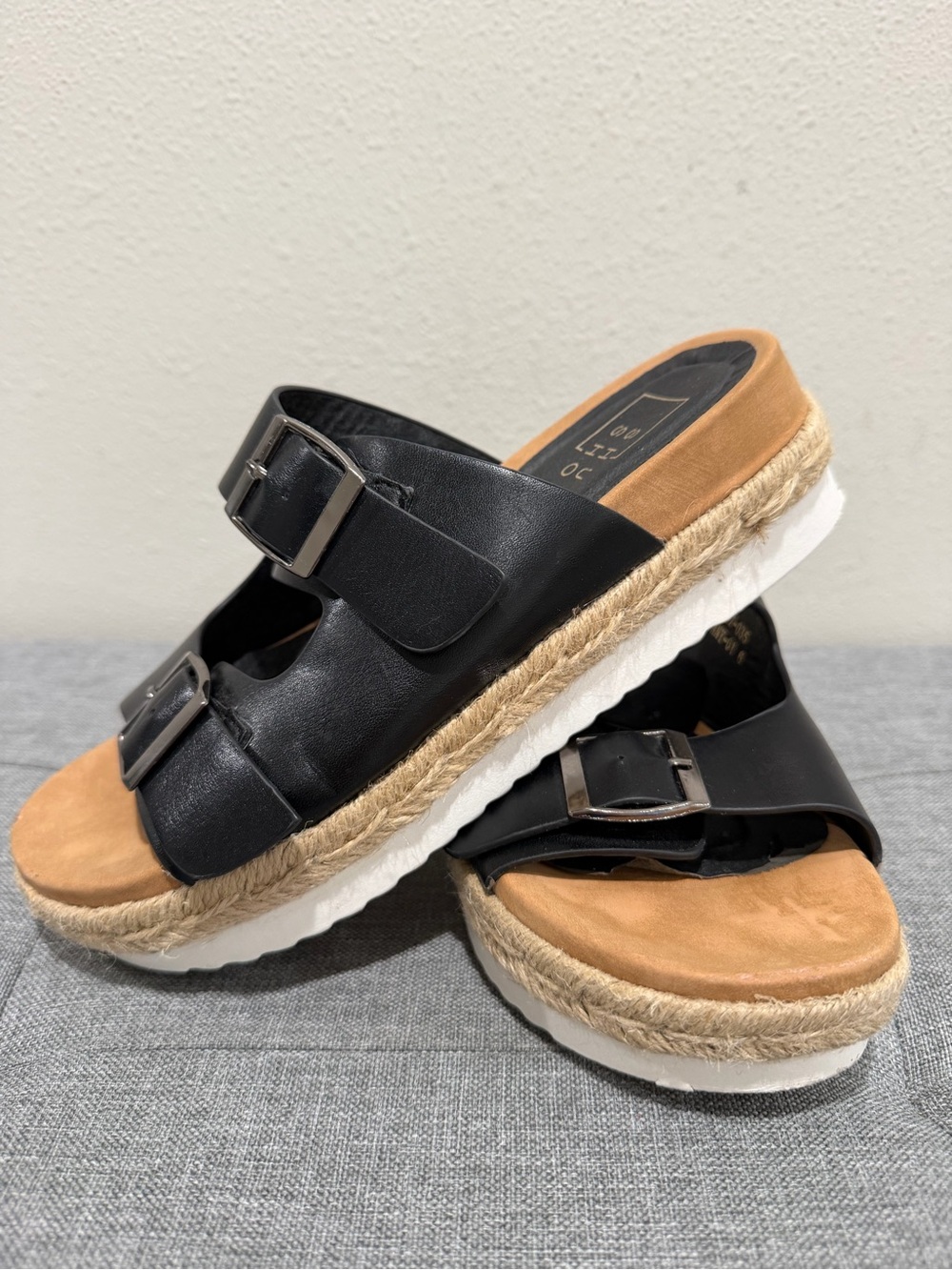 Shu Shop Black Double-Buckle Espadrille Platform Slide - Women